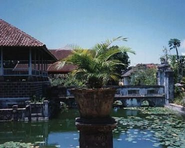 Puri Agung Kanginan in Amlapura – Indonesia